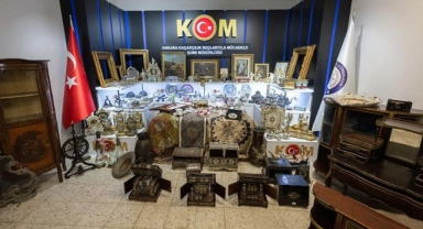 Şüpheli Araç Tarihi Eser Deposu Çıktı!