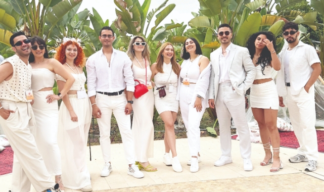 White Sunset Vibe Etkinliği Adana'da Yapıldı
