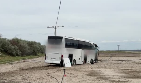 Yoldan Çıktı,Tarlaya Uçtu:4 Yaralı