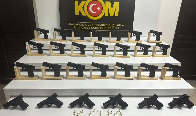 27 Ruhsatsız Silah Ele Geçirildi
