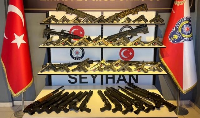 50 Ruhsatsız Silah Ele Geçirildi
