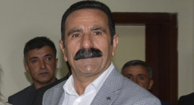 Hakkari Belediye Başkanı Akış, Gözaltına Alındı