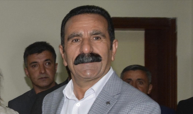 Hakkari Belediye Başkanı Akış, Gözaltına Alındı