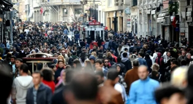 ''İstanbul'da 1 Milyon 87 Bin 17 Yabancı Var!''