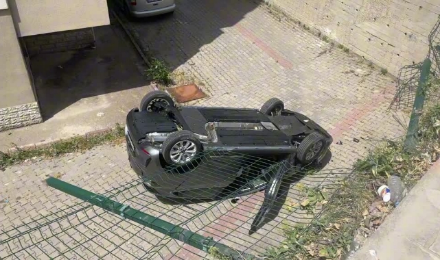 Kontrolden Çıktı, Apartman Bahçesine Düştü