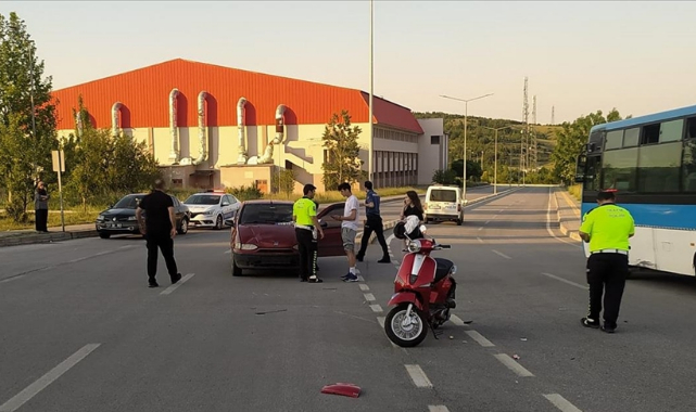 Köpeklerden Kaçarken Kaza Yaptılar