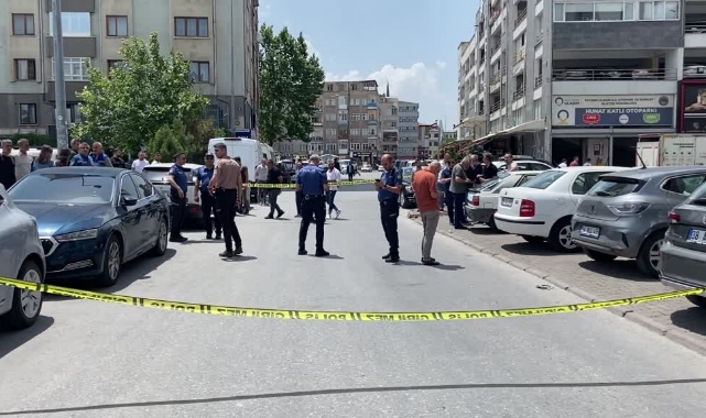 Otomobiline Binerken Silahla Vuruldu