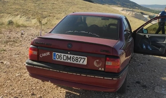 Sevgilisi, Eşini Öldürmüş!