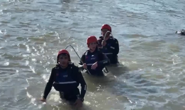 Yapay Gölde Akıntıya Kapılan 2 Kişi Öldü