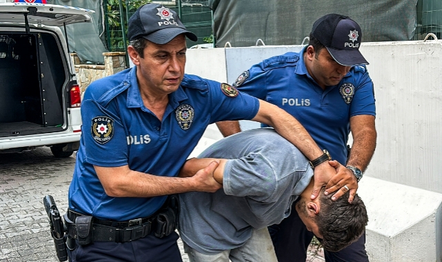 28 Suçtan Aranıyordu, Parkta Yakalandı