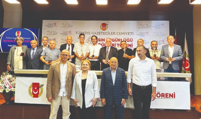 Adana’dan İsmail Başkan’a Ödül