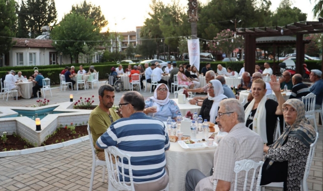 Adana Huzurevi'nde Birlik ve Beraberlik Dolu Etkinlik