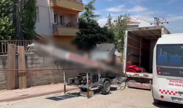 Araçta Beklerlen Elektrik Akımına Kapıldılar