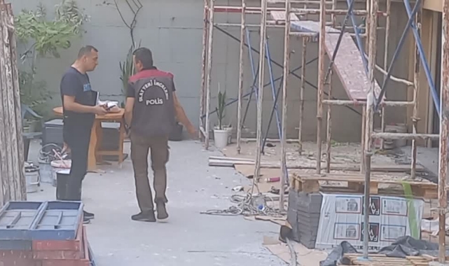 Dengesini Kaybetti, İskeleden Zemine Düştü