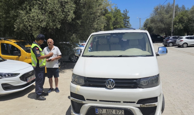 Hem Ehliyetsiz Hem Korsan