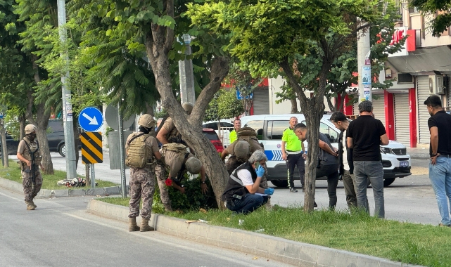 Karakol Önünde Hareketli Anlar! Pompalı Tüfekle Dehşet Saçtı