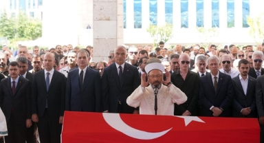 Kenan Işık, Son Yolculuğuna Uğurlandı