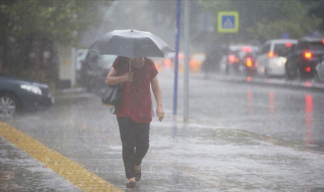 Meteorolojiden Gök Gürültülü Sağanak Uyarısı
