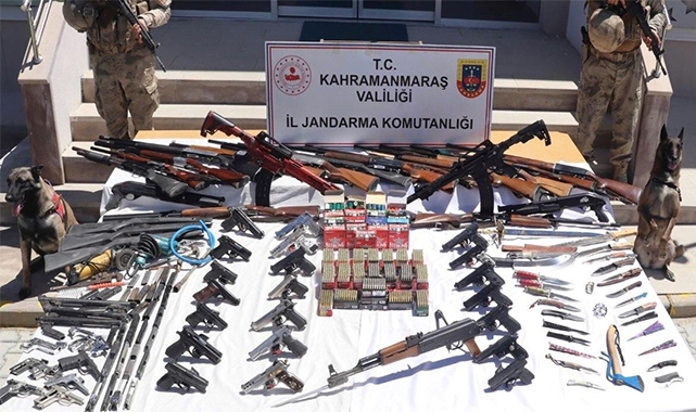 Silah Tacirlerine Baskın! 2 Gözaltı