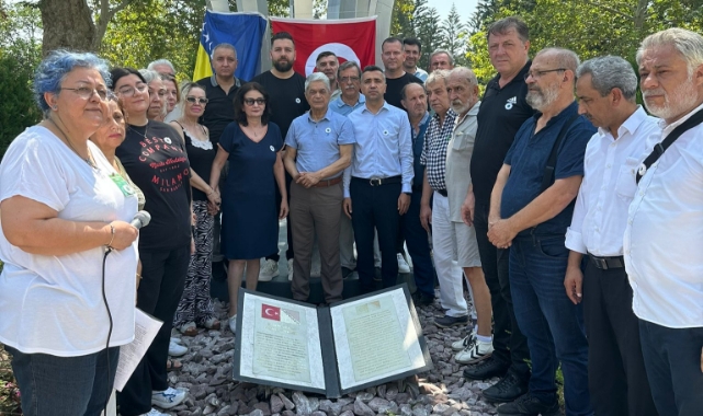 Srebrenitsa Katliamı'nı Kınadılar