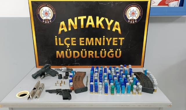 4 Ruhsatsız Silah Ele Geçirildi