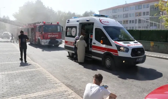 Annesinden Para Alamayan Genç Kömürlüğü Ateşe Verdi