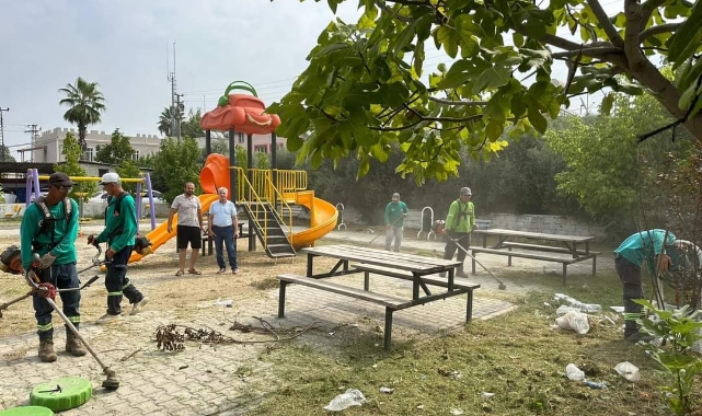 Ceyhan Belediyesi'nden Mustafabeyli Mahallesi'nde Kapsamlı Temizlik Seferberliği
