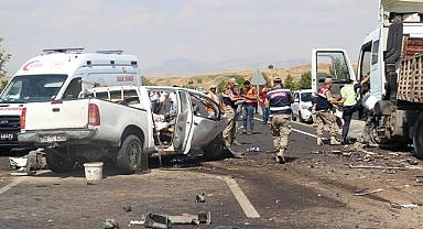 Düğün Yolunda Ölüm!