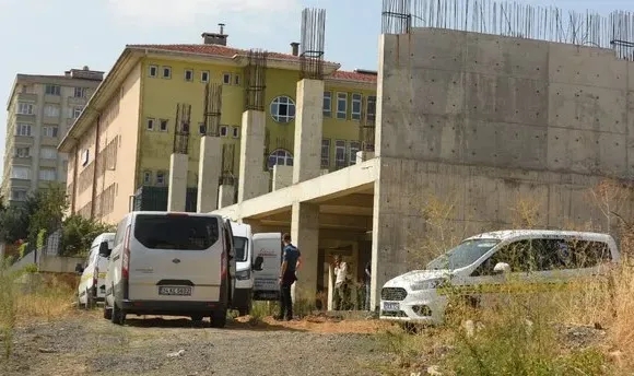 İnşaatta Erkek Cesedi Bulundu