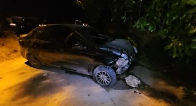 Jandarmadan Kaçarken Kaza Yaptı