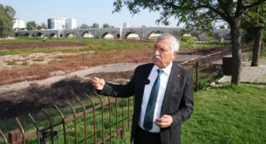 Karalar:''Köprü İnşaatı Nedeyle DSİ Seyhan Nehrine Su Veremiyor''