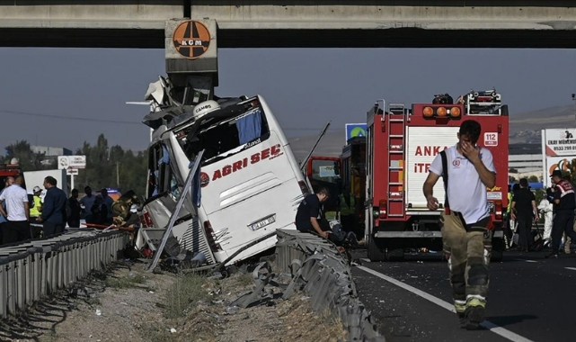 Katliam Gibi Kaza! 9 Ölü,26 Yaralı