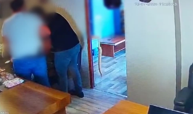 Kendi Silahıyla Öldü