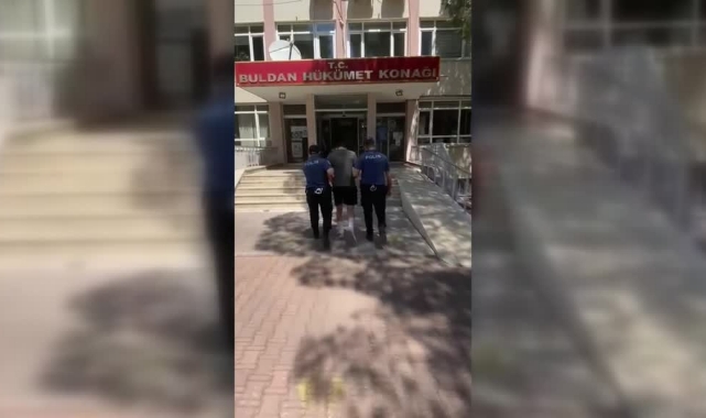 Polisten Kaçamadı...