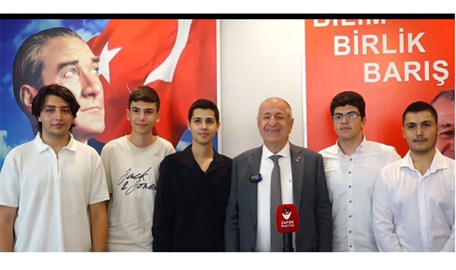 Zafer Partisi’ne Adana’da Yoğun İlgi