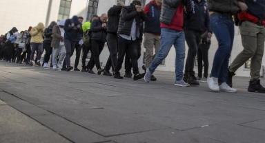 Başkentte Firari Operasyonu:1004 Gözaltı