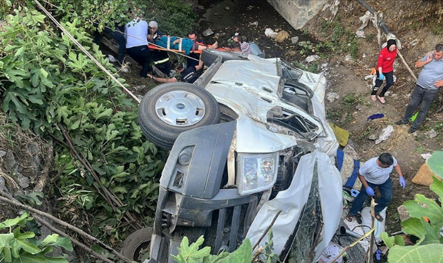 Fındık İşçilerini Taşıyan Minibüs Devrildi