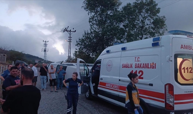 Kontrolden Çıktı, Devrildi:15 Yaralı