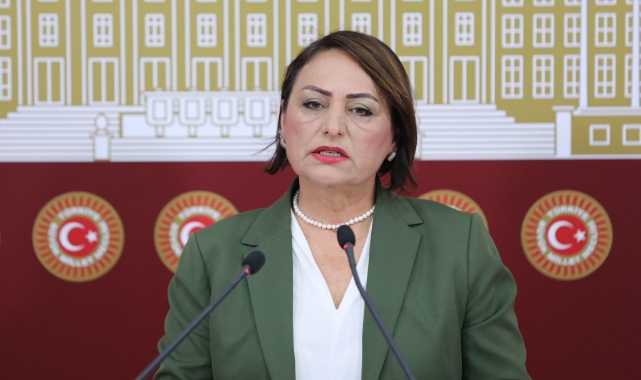 “Tasarruf Tedbirleri; Servisleri İptal Ettirdi, Öğrenciler Okula Gidemiyor”