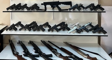 Yüreğir'de 32 Ruhsatsız Silah Ele Geçirildi