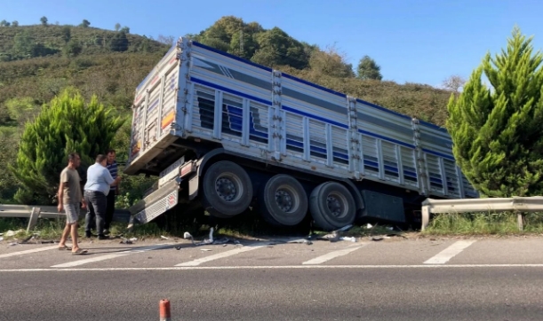 Zincirleme Trafik Kazası:5 Yaralı