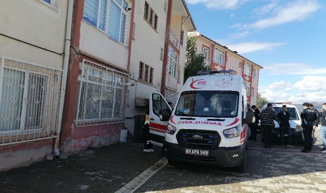 21 Yaşındaki Genç Evinde Ölü Bulundu