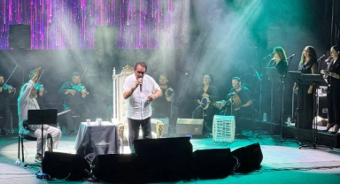25 Yıl Sonra Adana'da Konser Verdi