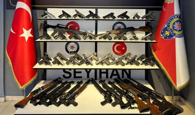 72 Silah Ele Geçirildi,223 Firari Yakalandı