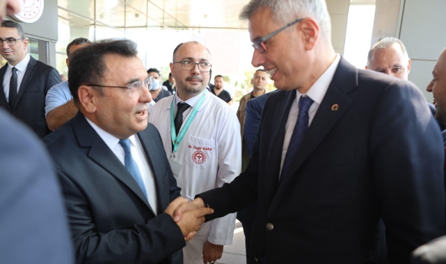 Adana’daki 20 Bin Sağlık Çalışanının Talepleri Sağlık Bakanına İletildi