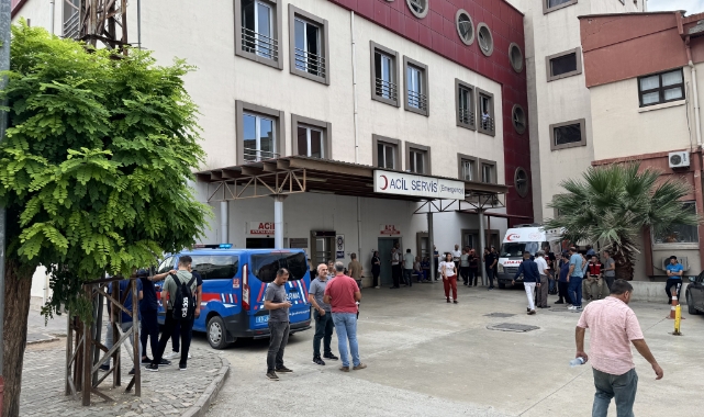 Akrabalar Arasındaki Arazi Kavgası Kanlı Bitti:8 Yaralı