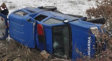 Askeri Araç Devrildi:6 Yaralı