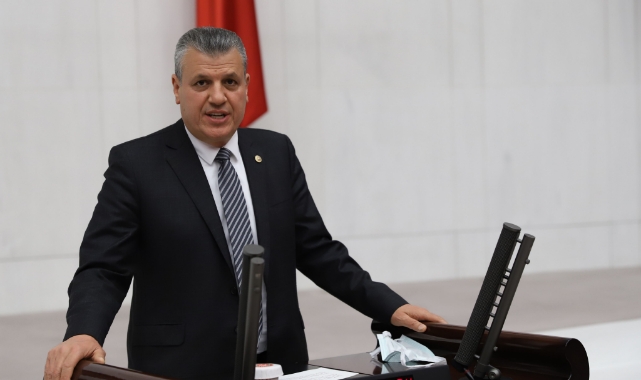 Barut'tan Kalıcı Yaz Saati Dayatmasına Tepki:''Kör Karanlıkta Herkesi Perişan Ettiniz!''