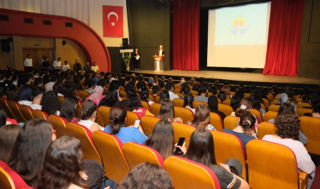 Büyükşehirden Öğrencilere Motivasyon Toplantısı