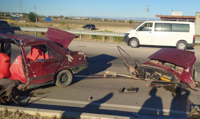 Çevre Yolunda Çarpıştılar:4 Yaralı